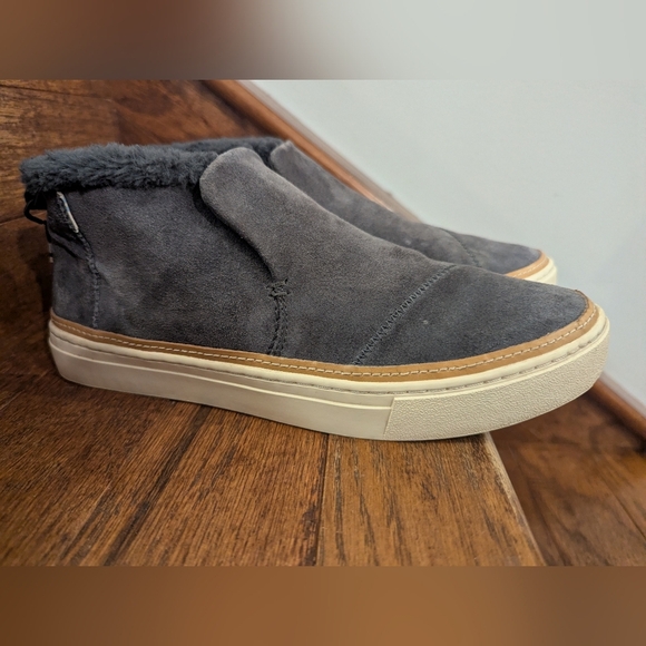 TOMS Women's Paxton Sneaker Boot Size 8.5 Fur Lined Shoe Gray Suede Cozy - Picture 10 of 16